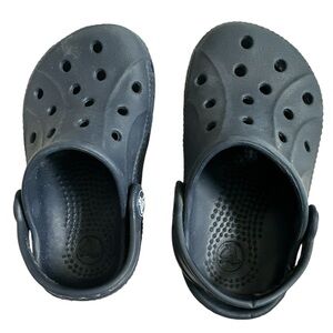 Toddler crocs